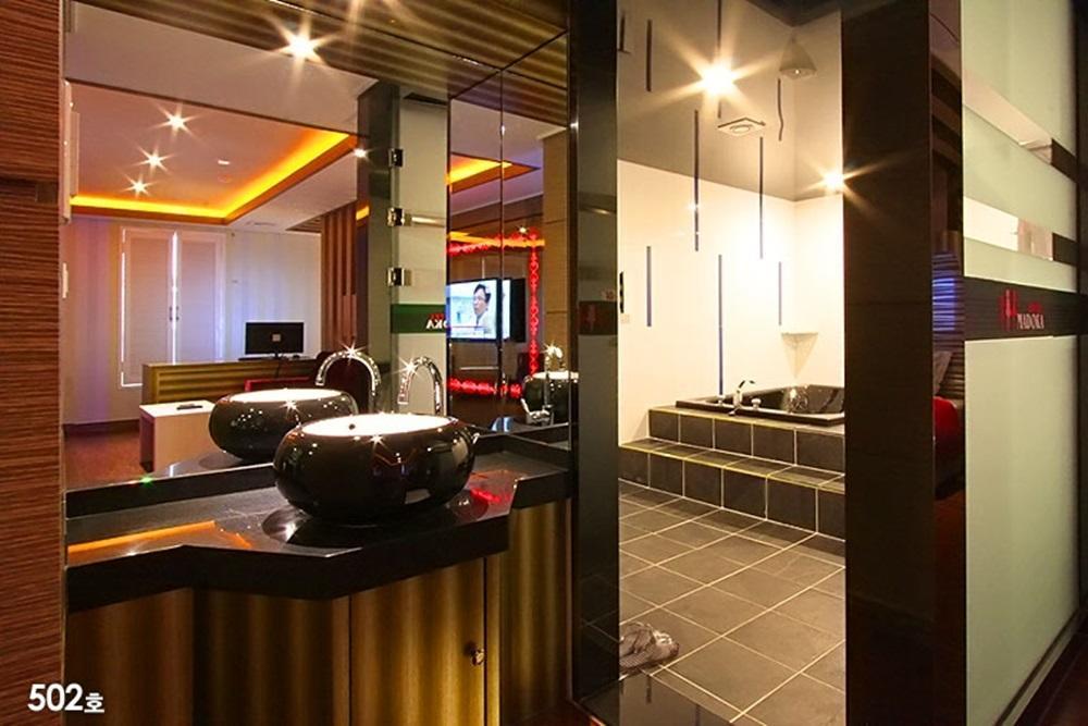 Madoka Motel Gyeongju Exterior photo
