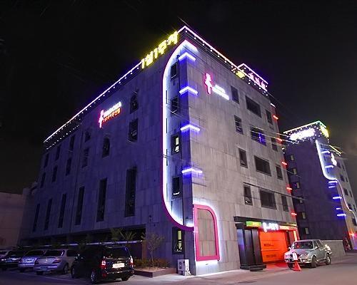 Madoka Motel Gyeongju Exterior photo